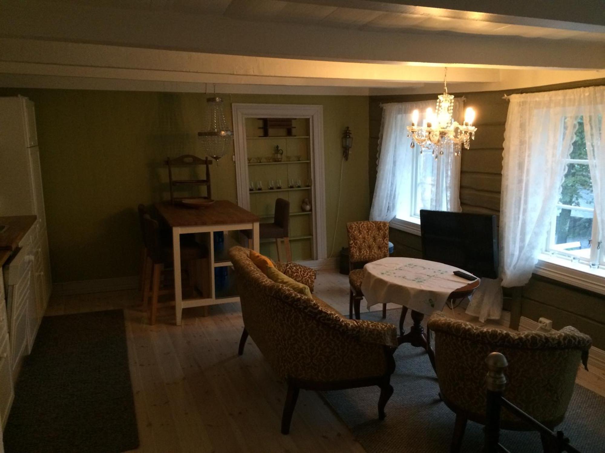 Gjestehuset Ibsen Grimstad  Buitenkant foto