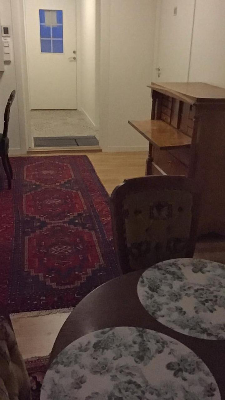 Gjestehuset Ibsen Grimstad  Buitenkant foto